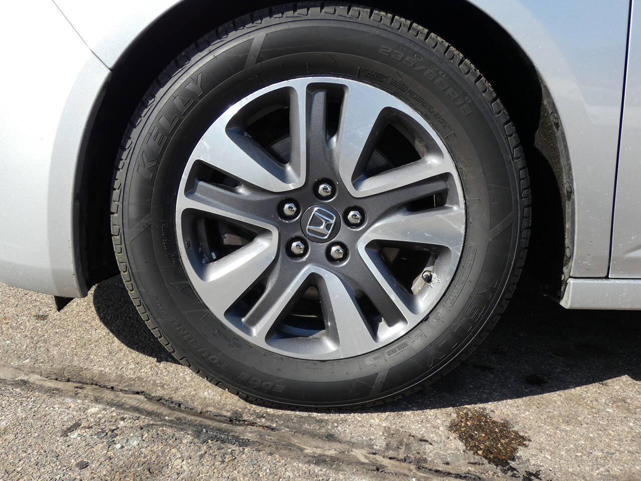 Used 2015 Honda Odyssey Touring Elite image 16