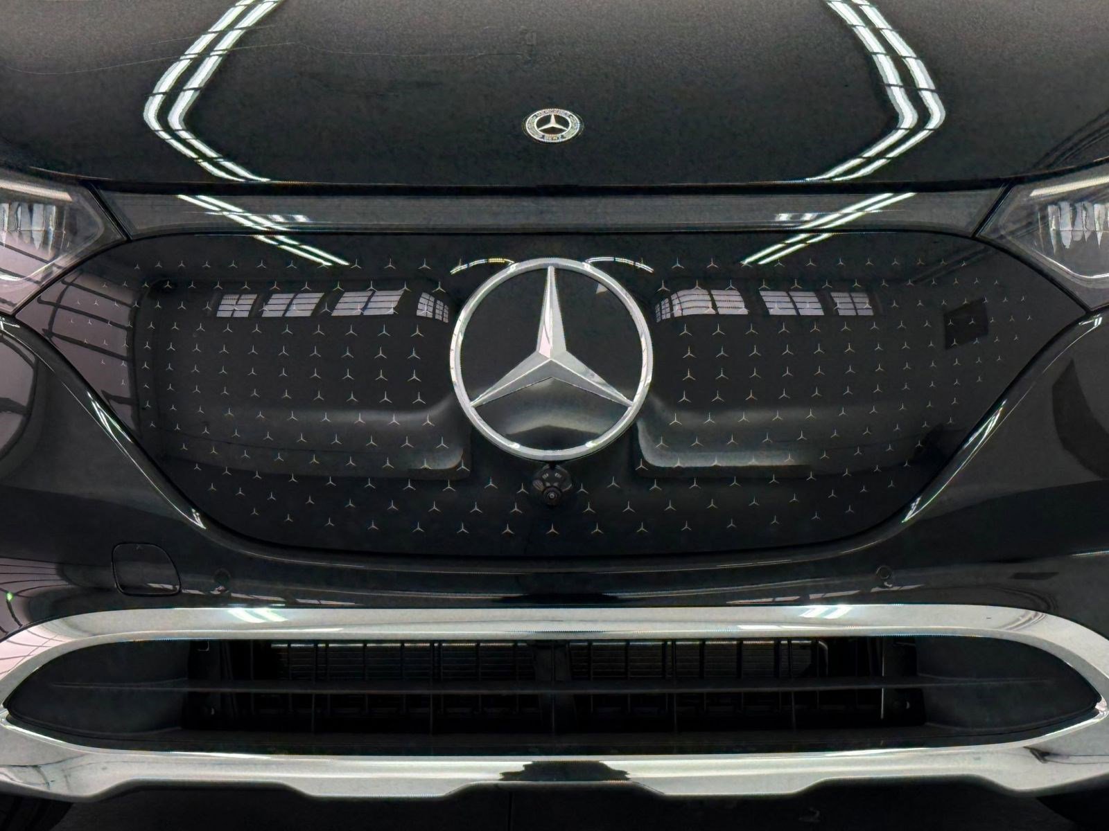 New 2026 Mercedes-Benz EQE 320 4MATIC SUV image 20