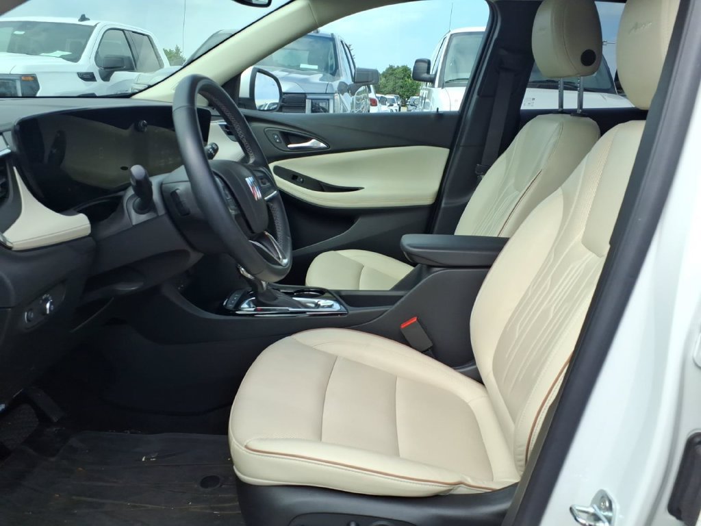 Used 2024 Buick Encore GX Avenir w/ Avenir Convenience Package AWD/4WD image 12