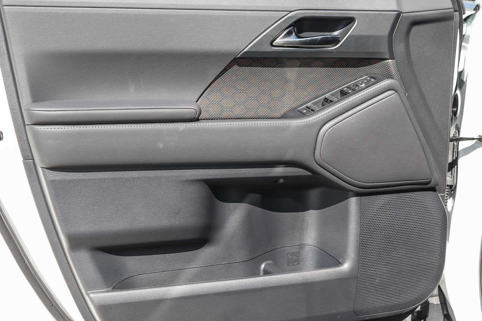 New 2026 Lexus GX 550 w/ Accessory Package (2T) AWD/4WD image 25
