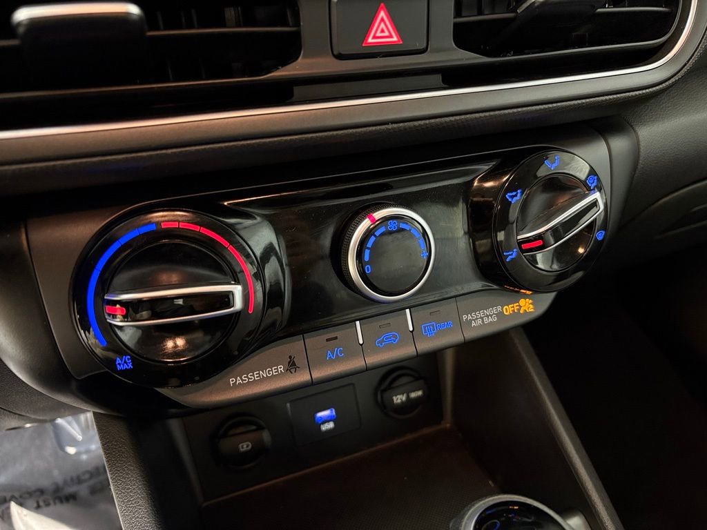 Used 2023 Hyundai Kona SEL image 28