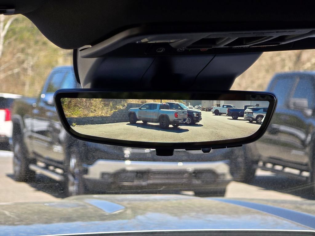 New 2026 GMC Sierra 2500 AT4 w/ AT4 Premium Plus Package AWD/4WD image 11