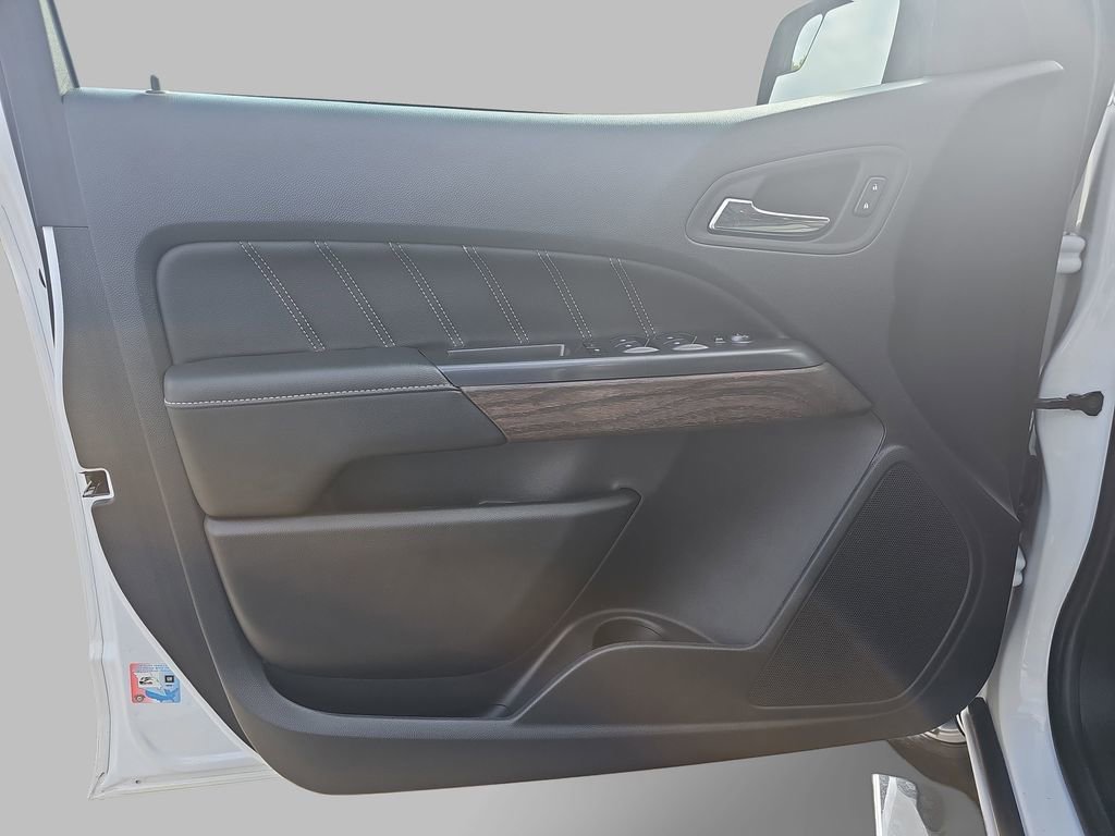 Certified 2022 GMC Canyon Denali image 32