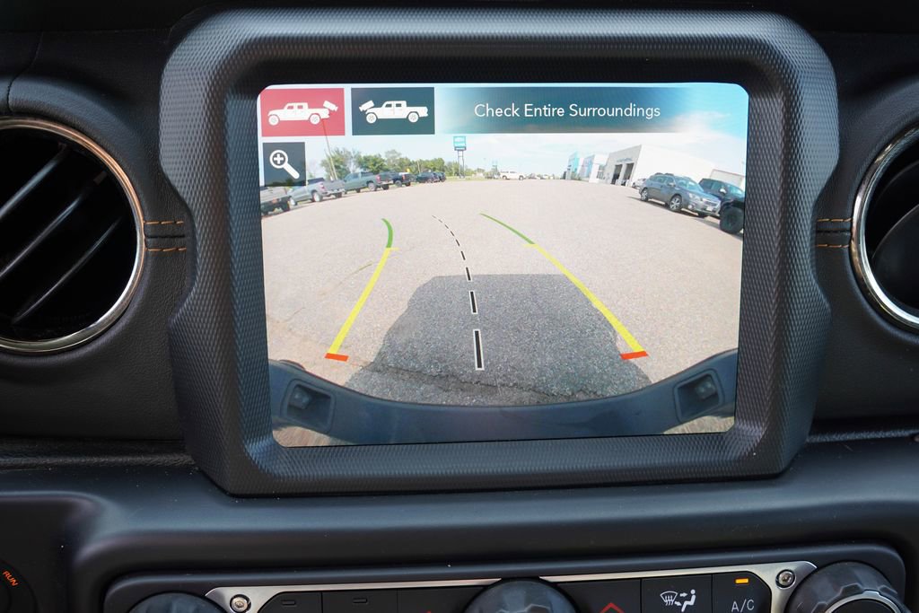 Used 2022 Jeep Gladiator Overland AWD/4WD image 38