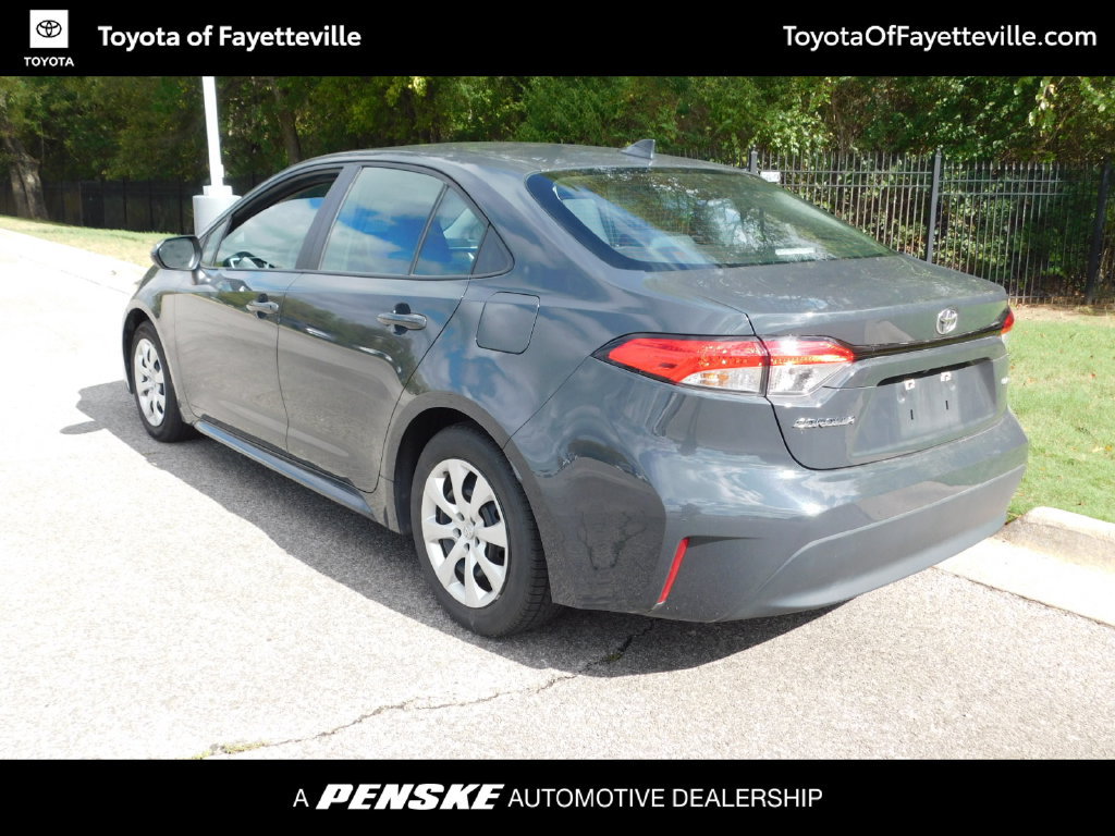 Used 2025 Toyota Corolla LE FWD image 3