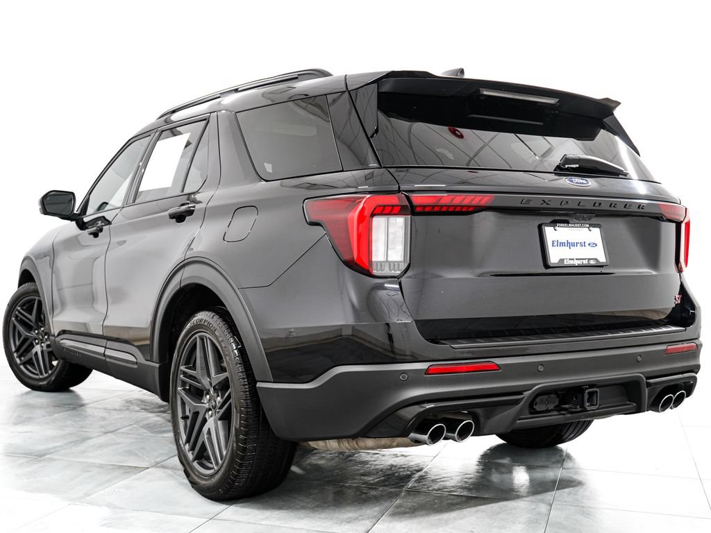 Certified 2025 Ford Explorer ST AWD/4WD image 5