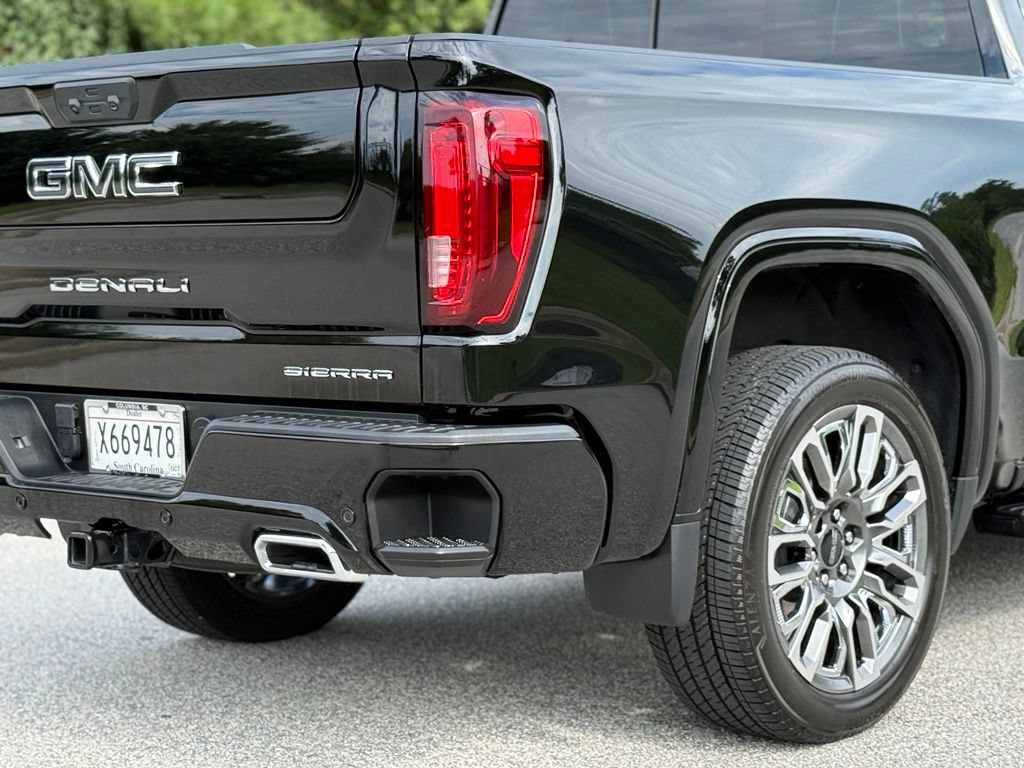 Used 2024 GMC Sierra 1500 Denali Ultimate AWD/4WD image 18