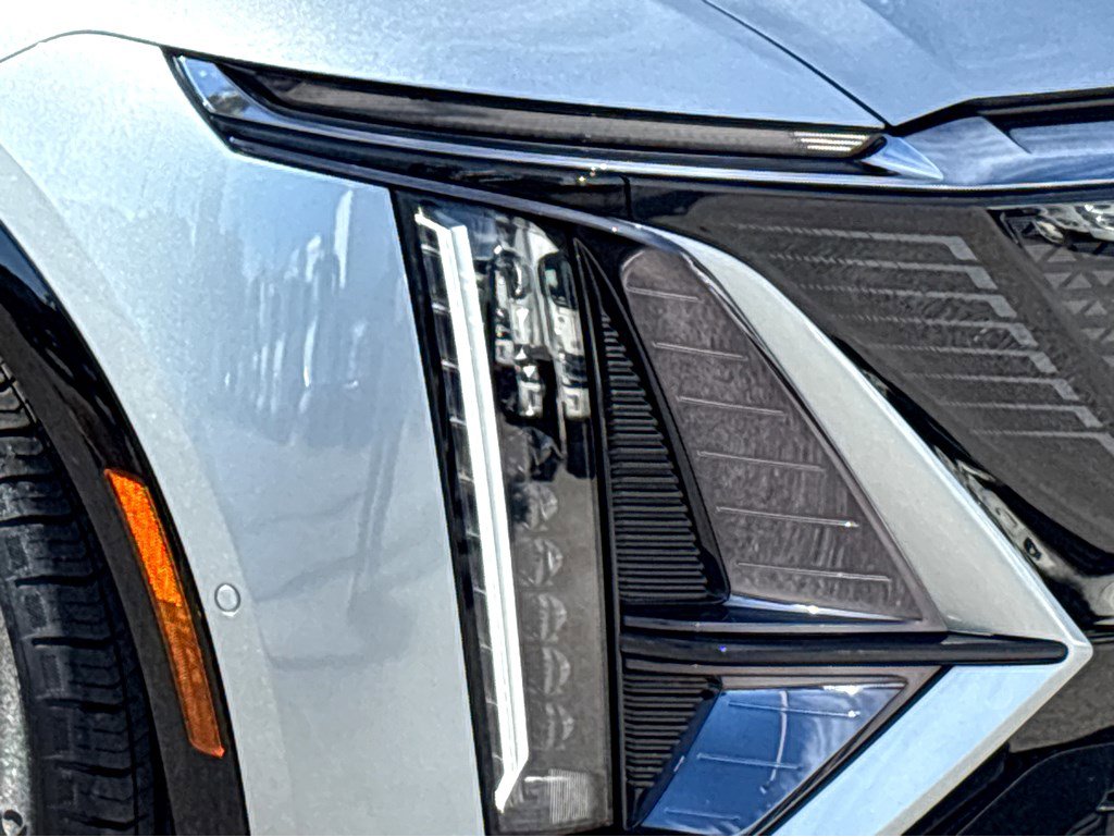 Used 2024 Cadillac Lyriq Sport image 20