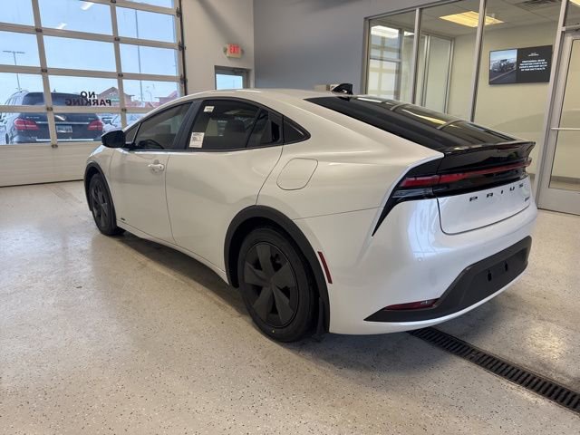 New 2026 Toyota Prius LE image 5