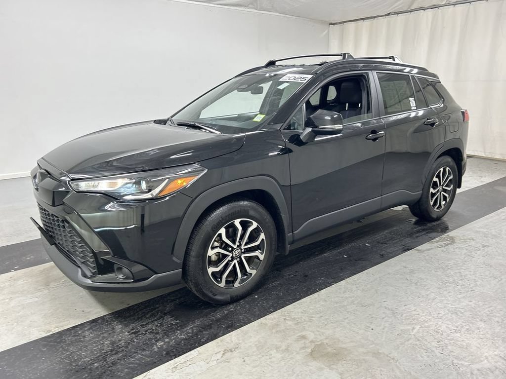 Used 2025 Toyota Corolla Cross AWD Hybrid w/ Moonroof Package image 5