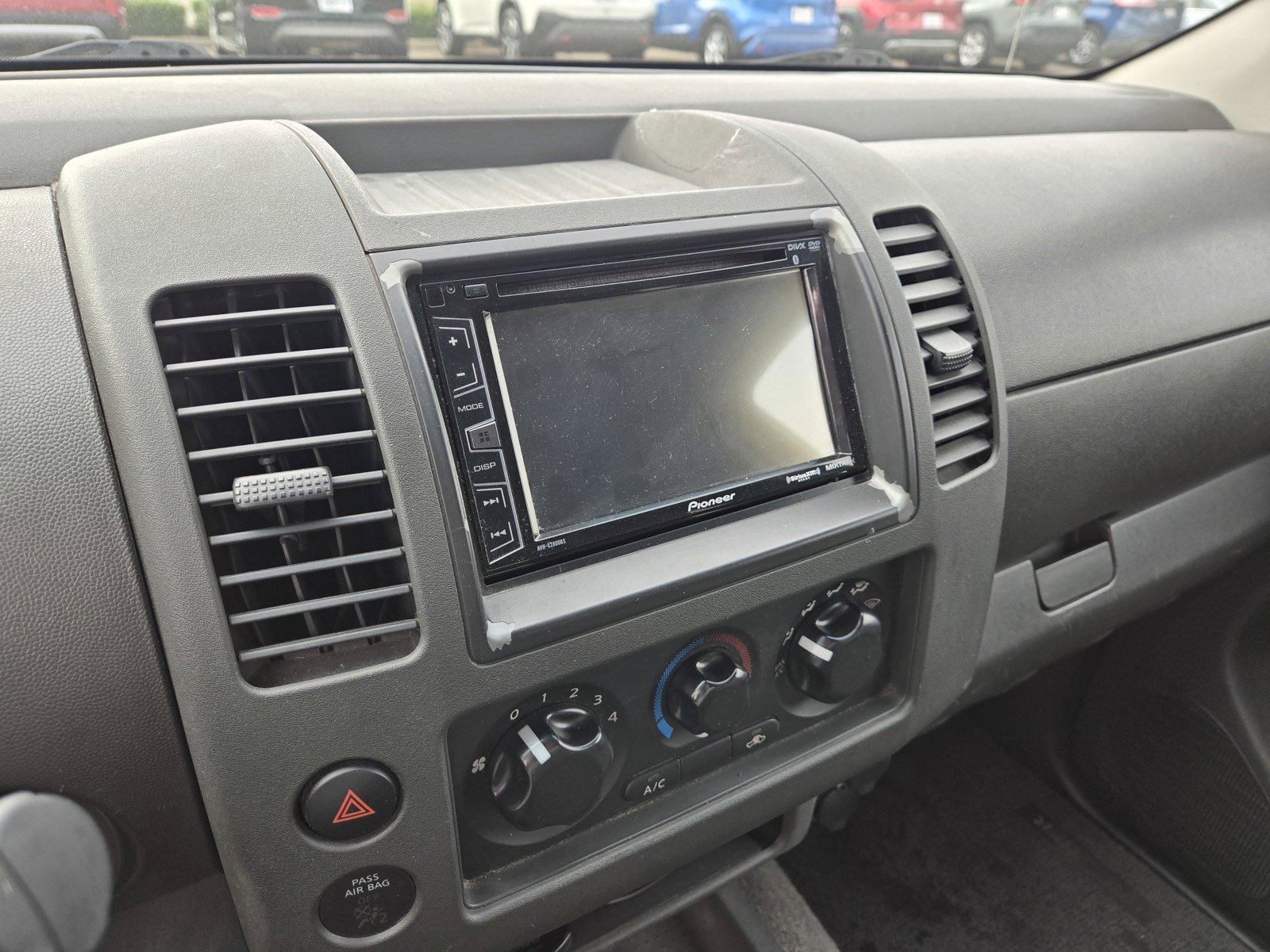 Used 2005 Nissan Frontier SE w/ (P01) Power Pkg RWD image 13