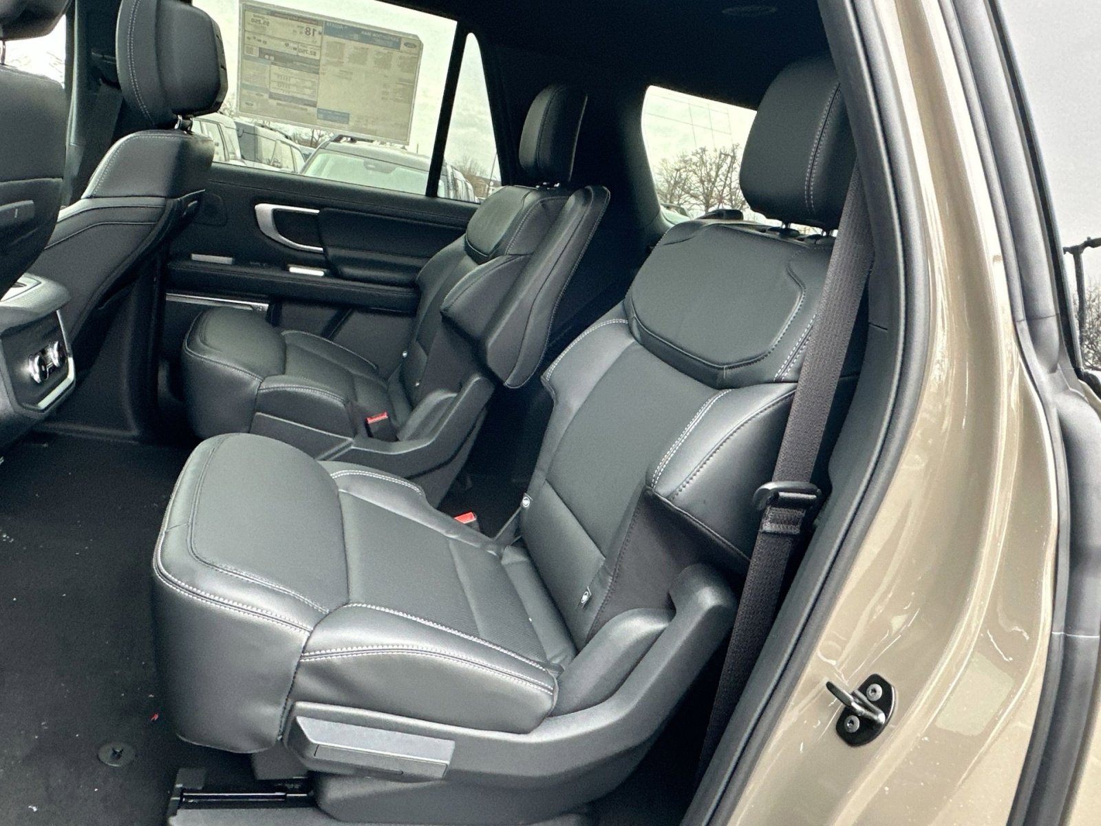 New 2026 Ford Expedition Max Platinum w/ Stealth Performance Package image 34