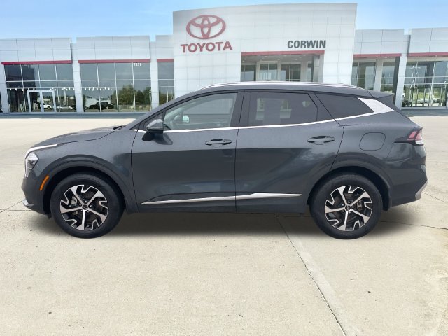 Used 2023 Kia Sportage EX AWD/4WD image 5