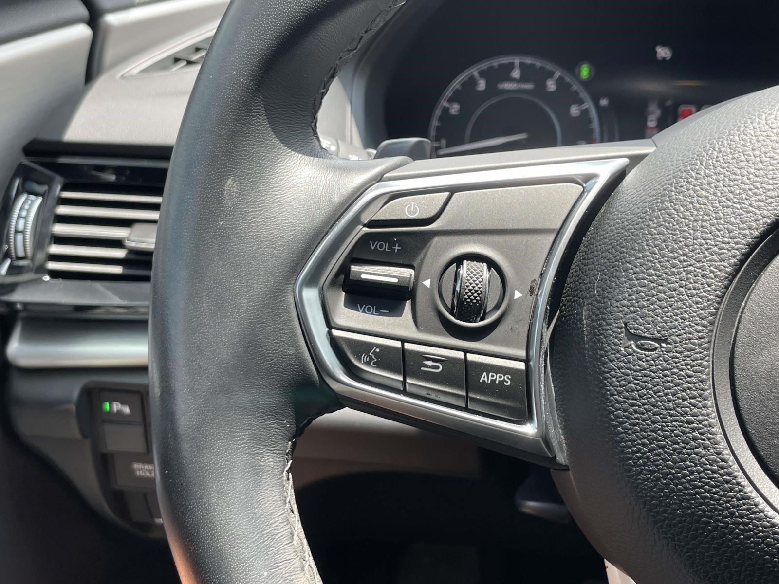 Used 2023 Acura RDX w/ Technology Package FWD image 22