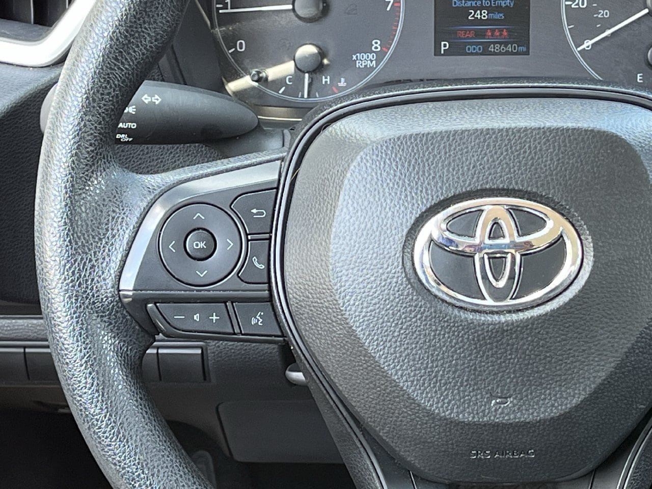 Used 2025 Toyota Corolla LE FWD image 12