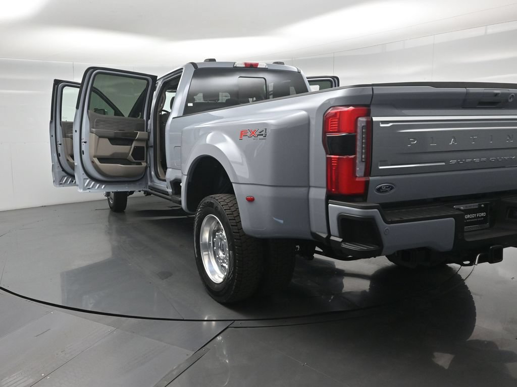 New 2026 Ford F450 Platinum w/ Platinum Plus Package AWD/4WD image 30