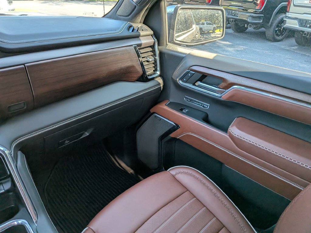 Used 2024 GMC Sierra 1500 Denali Ultimate AWD/4WD image 16