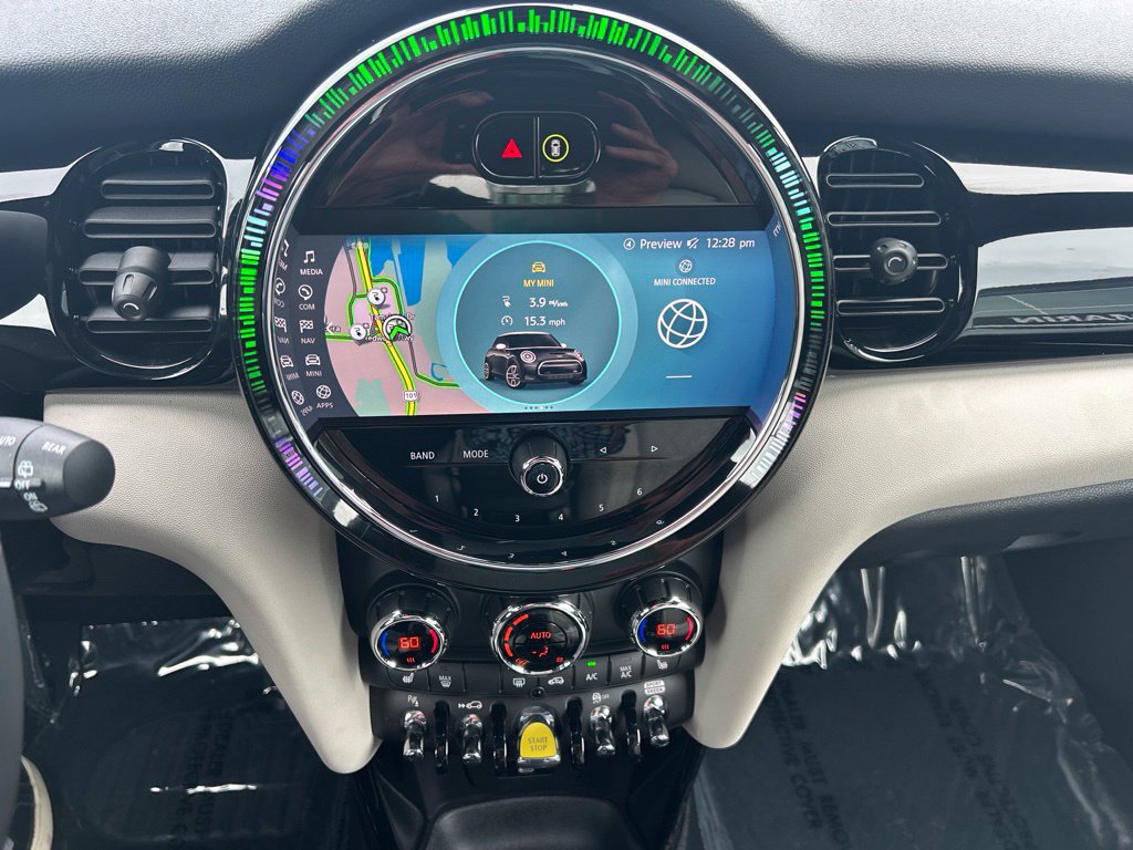 Used 2024 MINI Cooper SE FWD image 14