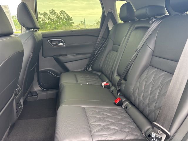 New 2026 Nissan Rogue Platinum w/ Platinum Premium Package AWD/4WD image 19