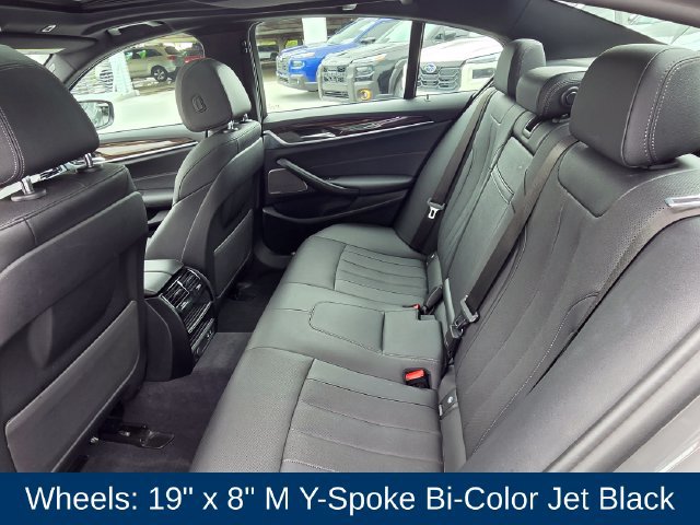Used 2022 BMW 530e w/ Premium Package RWD image 22