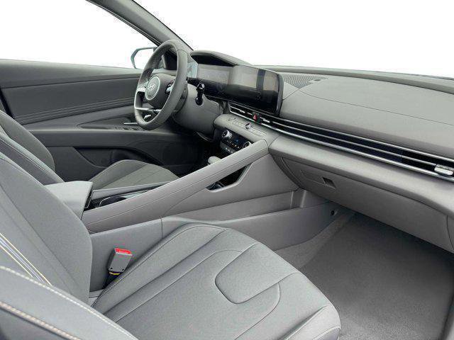 New 2025 Hyundai Elantra SEL image 15