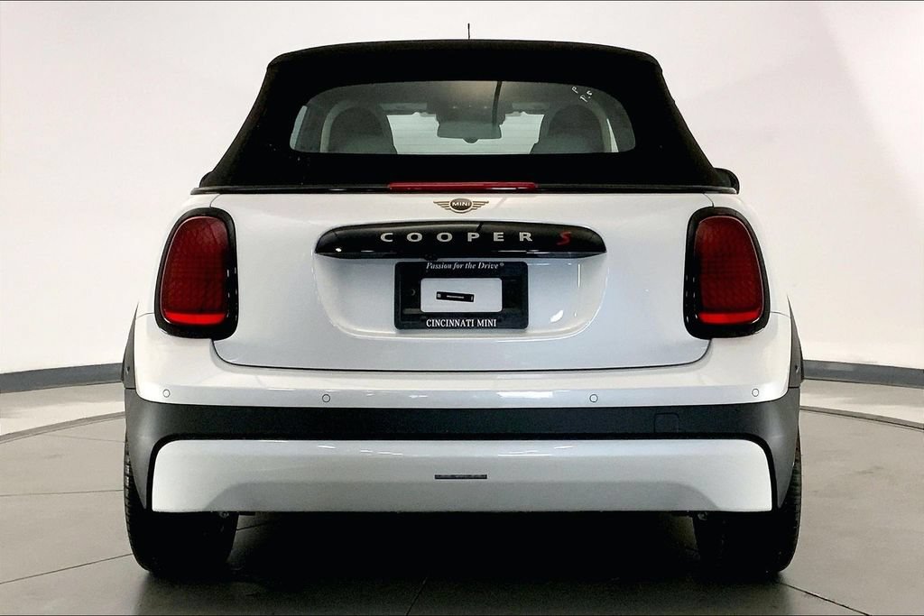 Used 2026 MINI Cooper S FWD image 3