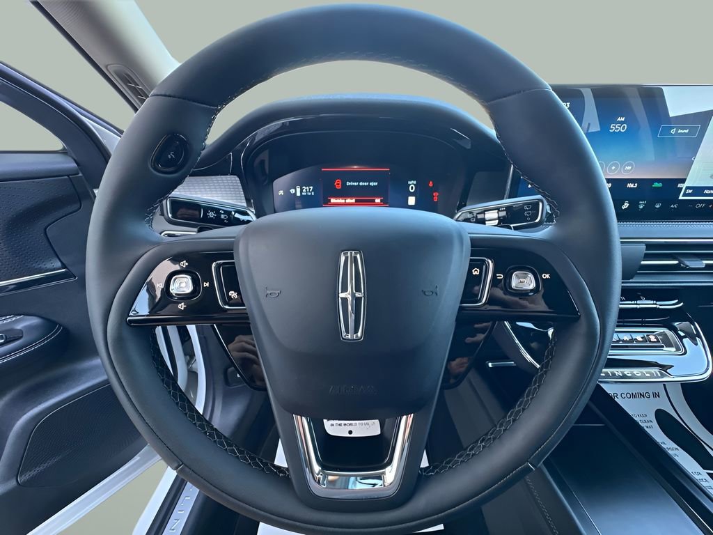 Used 2026 Lincoln Corsair Premiere AWD/4WD image 9