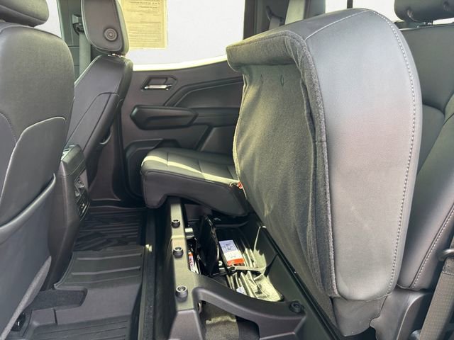 Used 2024 Chevrolet Colorado LT w/ LT Convenience Package III image 19