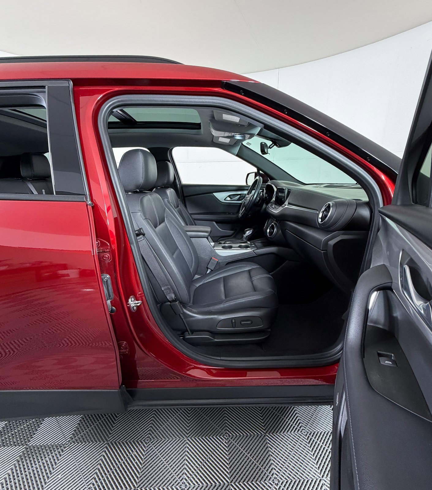 Used 2022 Chevrolet Blazer LT w/ Sound & Technology Package image 5