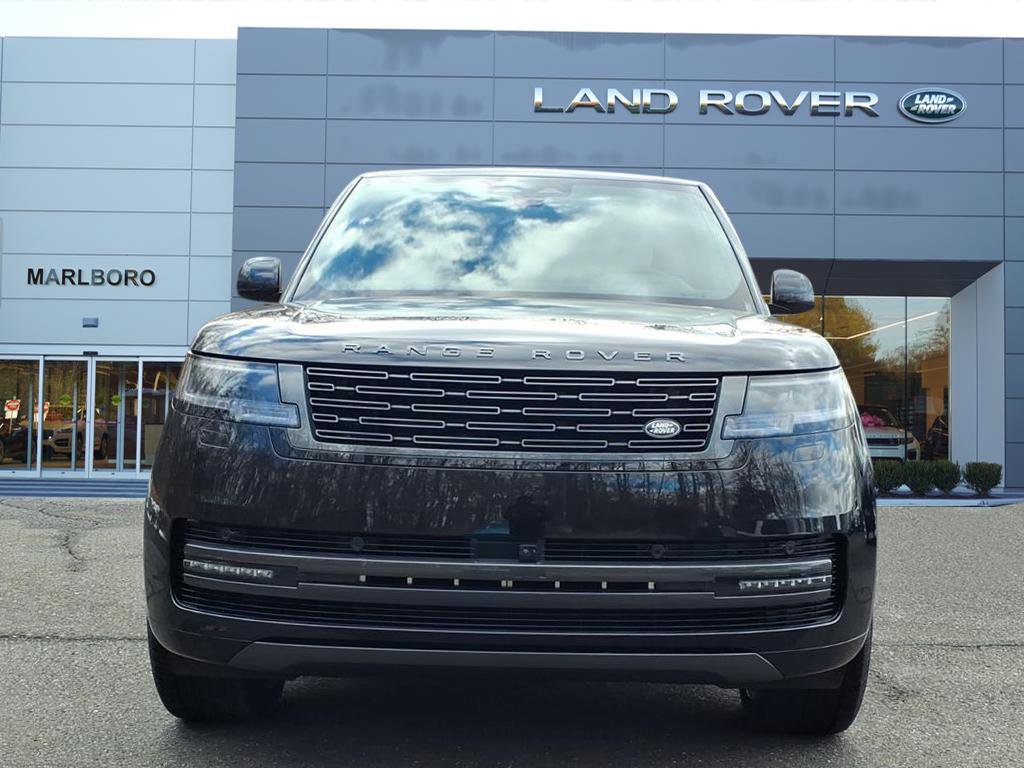 New 2026 Land Rover Range Rover SE image 8