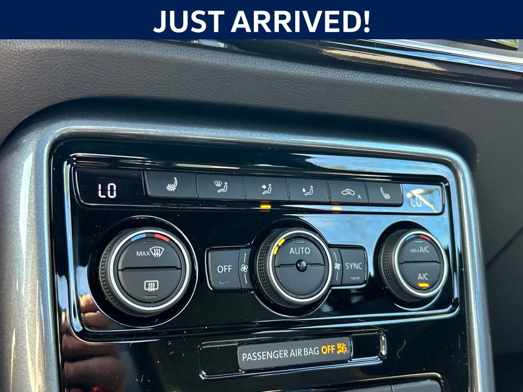 Used 2018 Volkswagen Beetle 2.0T Dune FWD image 16
