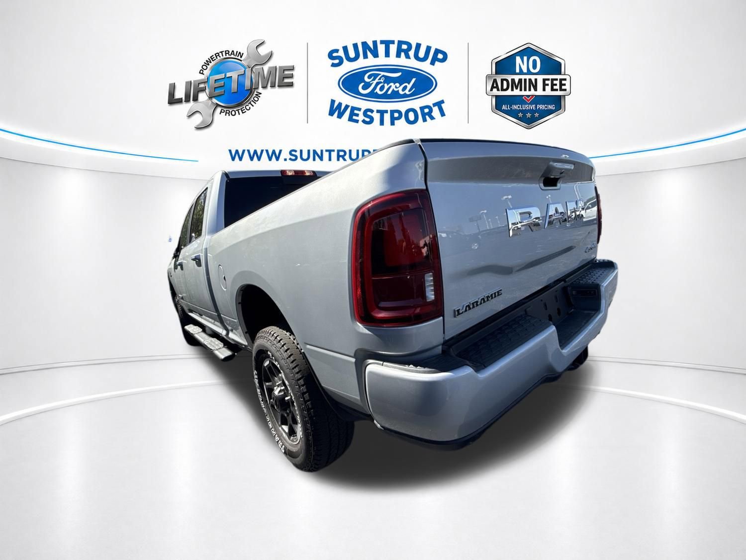 Used 2026 RAM 2500 Laramie AWD/4WD image 7