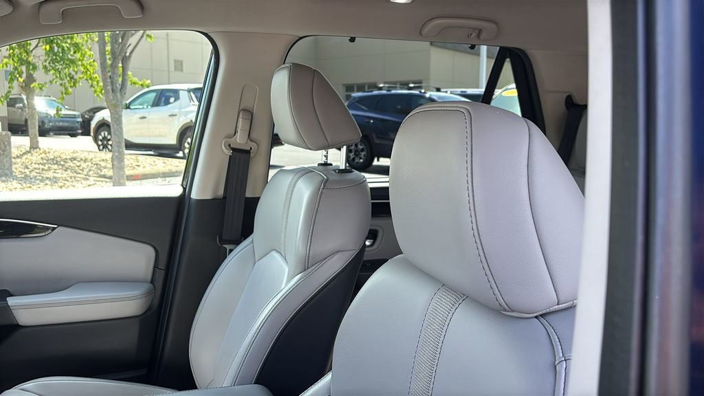 Used 2025 Honda Pilot EX-L image 25