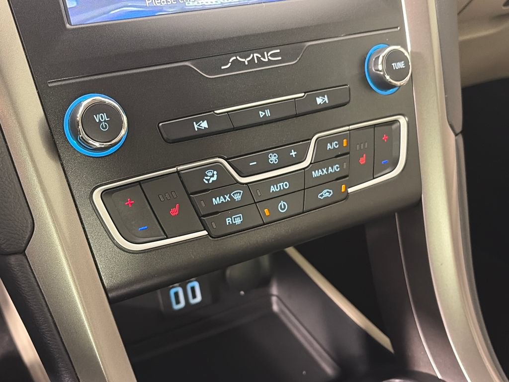 Certified 2019 Ford Fusion SEL FWD image 21