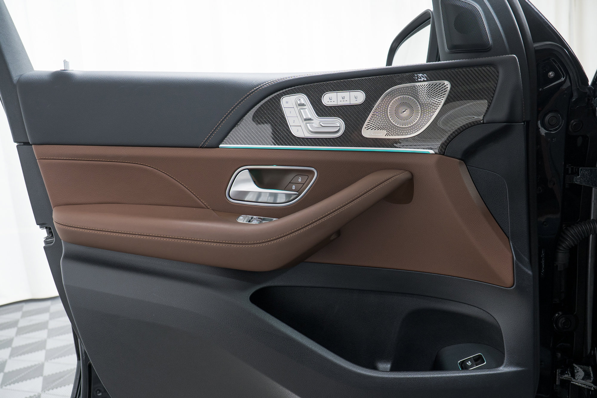 Certified 2025 Mercedes-Benz GLE 53 AMG 4MATIC image 11