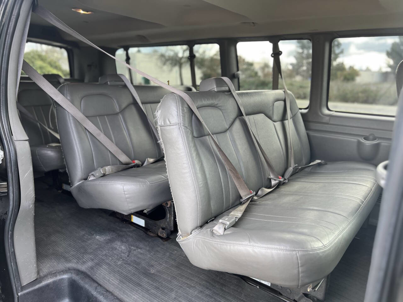 Used 2009 Chevrolet Express 3500 LS w/ Power Package image 21