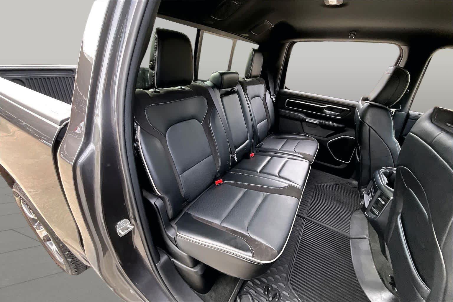 Used 2024 RAM 1500 Laramie AWD/4WD image 19