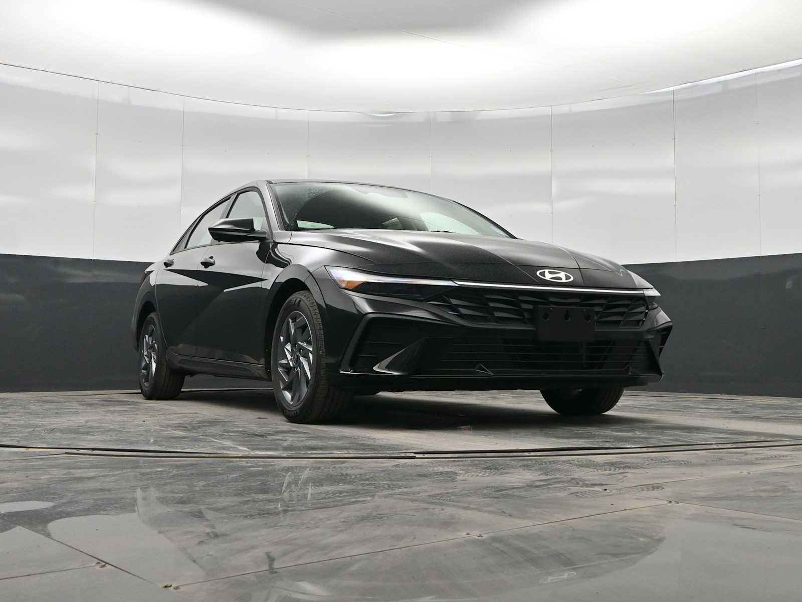 New 2026 Hyundai Elantra Blue image 31