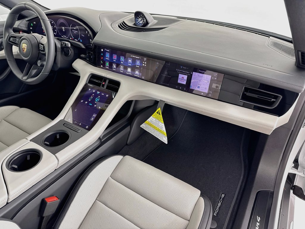 New 2026 Porsche Taycan AWD/4WD image 31