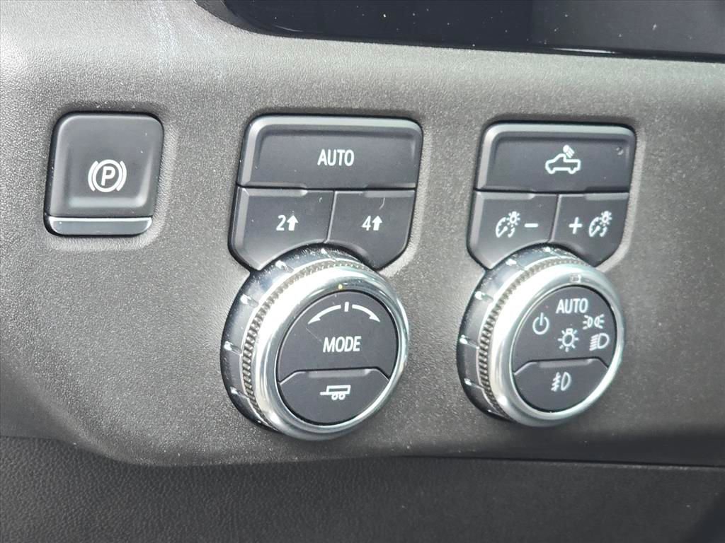 Used 2025 GMC Sierra 1500 Elevation w/ Preferred Package image 18