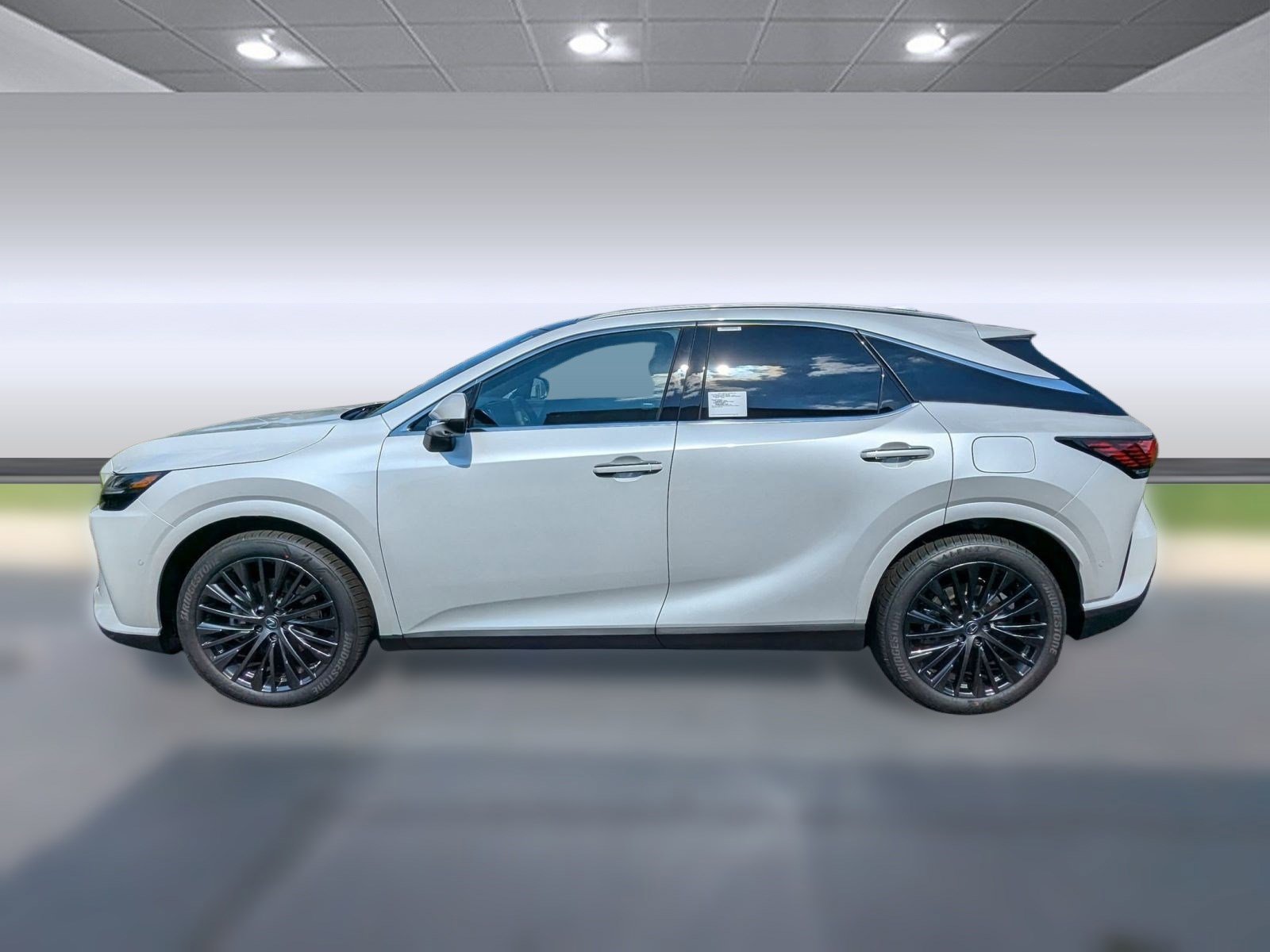 New 2025 Lexus RX 350 AWD image 2