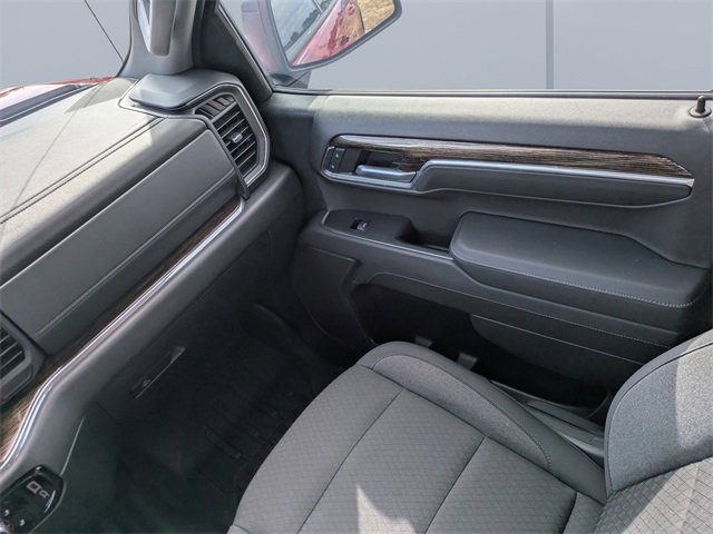 Used 2024 GMC Sierra 1500 Elevation image 17