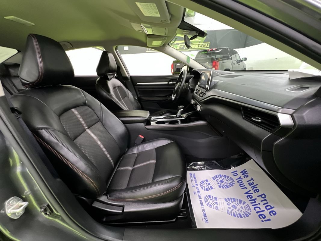 Used 2024 Nissan Altima 2.5 SR FWD image 28