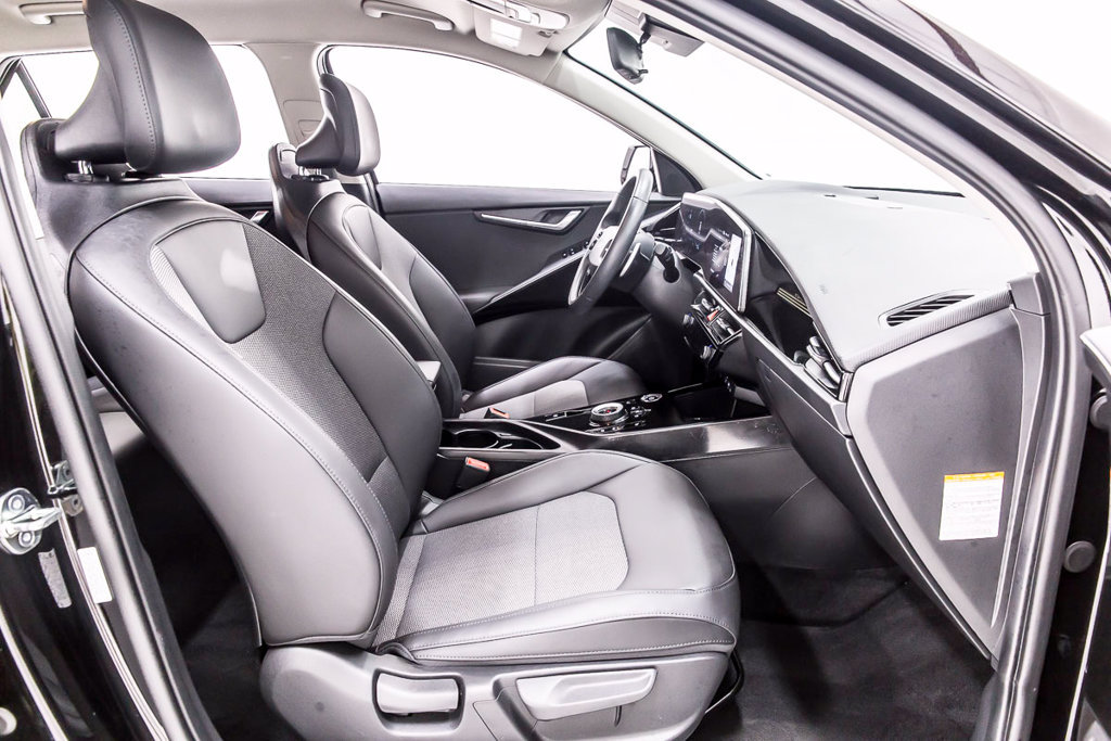 Used 2023 Kia Niro Wind FWD image 30