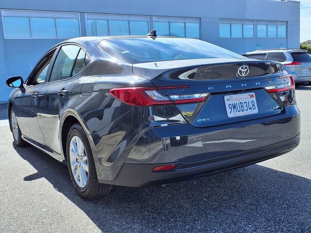 Used 2025 Toyota Camry LE FWD image 3