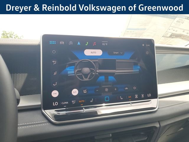 New 2025 Volkswagen Tiguan SE image 32