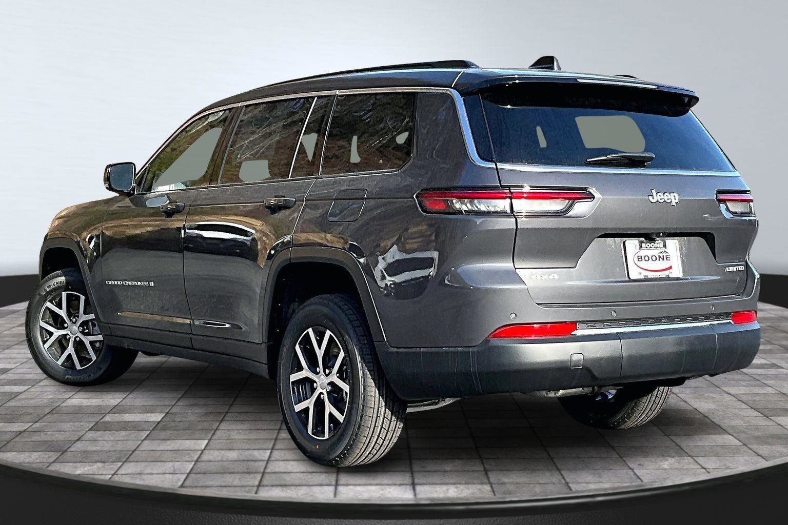 New 2025 Jeep Grand Cherokee L Limited image 4