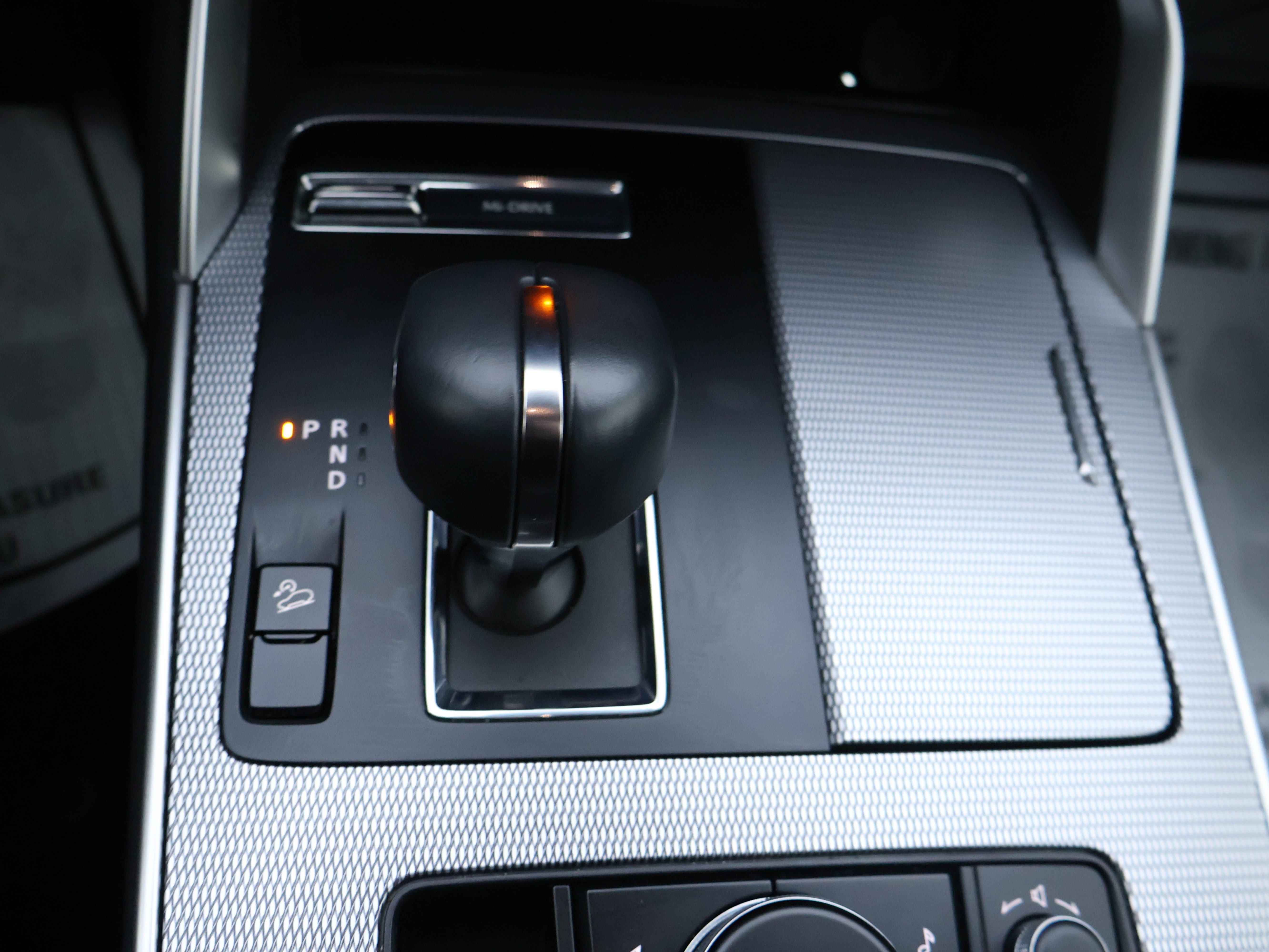 Used 2025 MAZDA CX-70 3.3 Turbo w/ Premium Package image 32