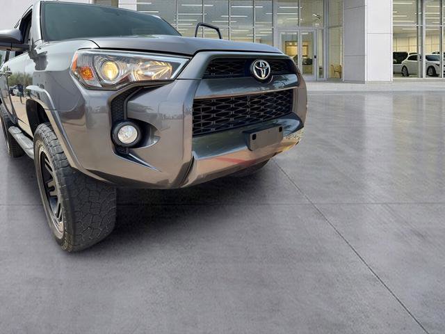 Used 2018 Toyota 4Runner SR5 Premium image 26
