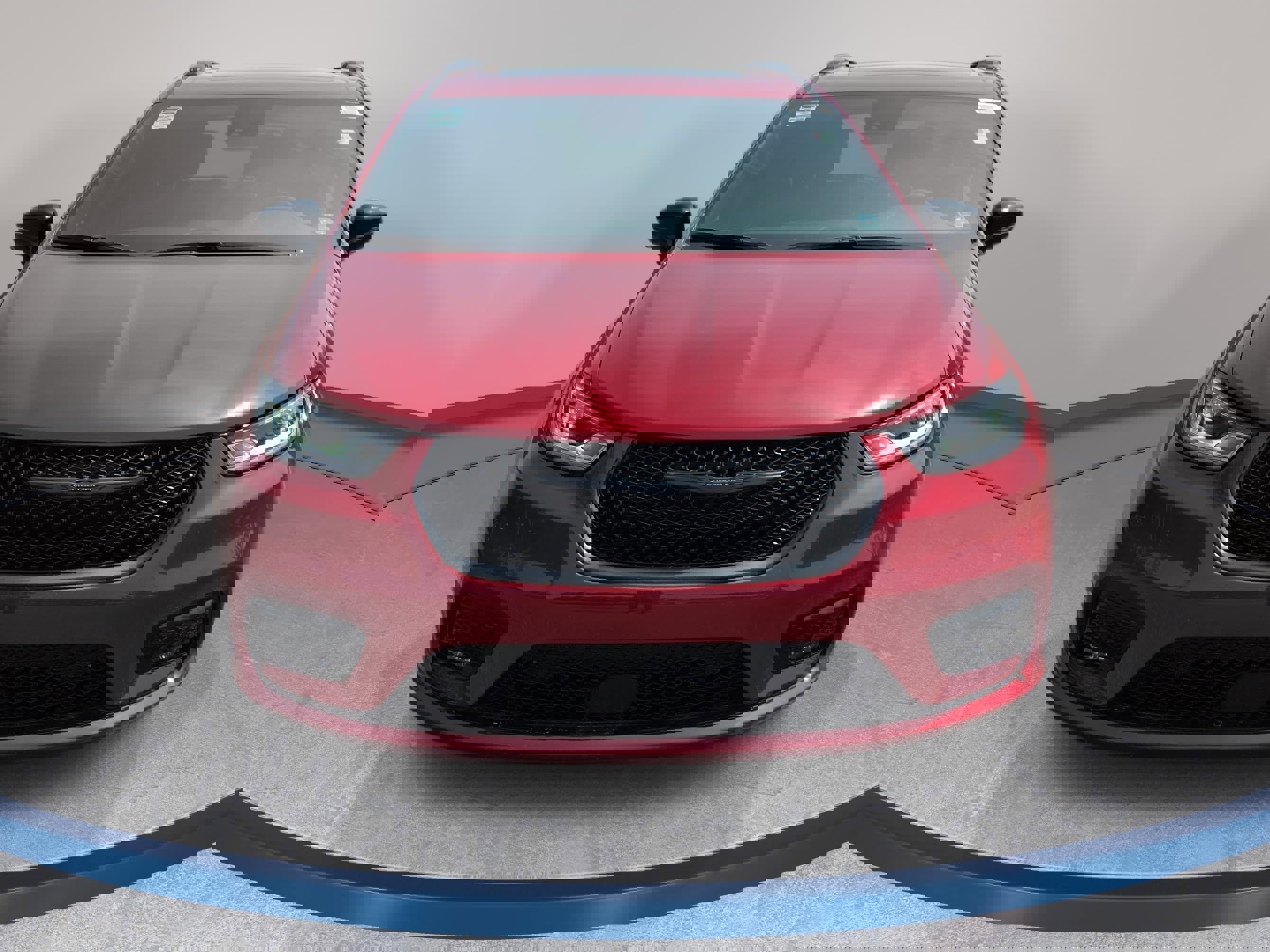 New 2026 Chrysler Pacifica Limited FWD image 2